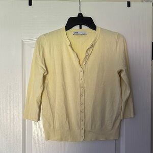 Zara Women's Light Yellow Cardigan Sweater